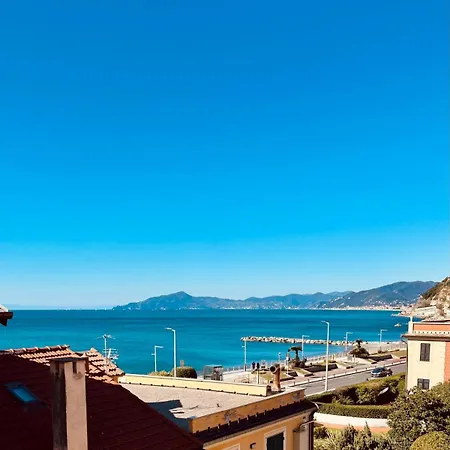 Sea View Charme سيستري ليفانتي